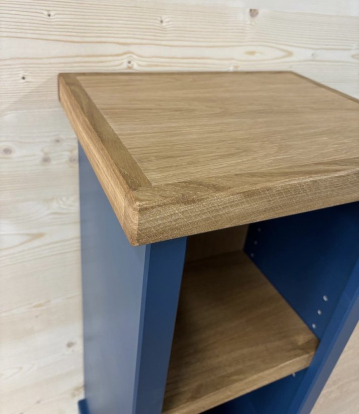 Odkládací stolek Classic Cube bez zásuvky - Odstín: M436 Royal