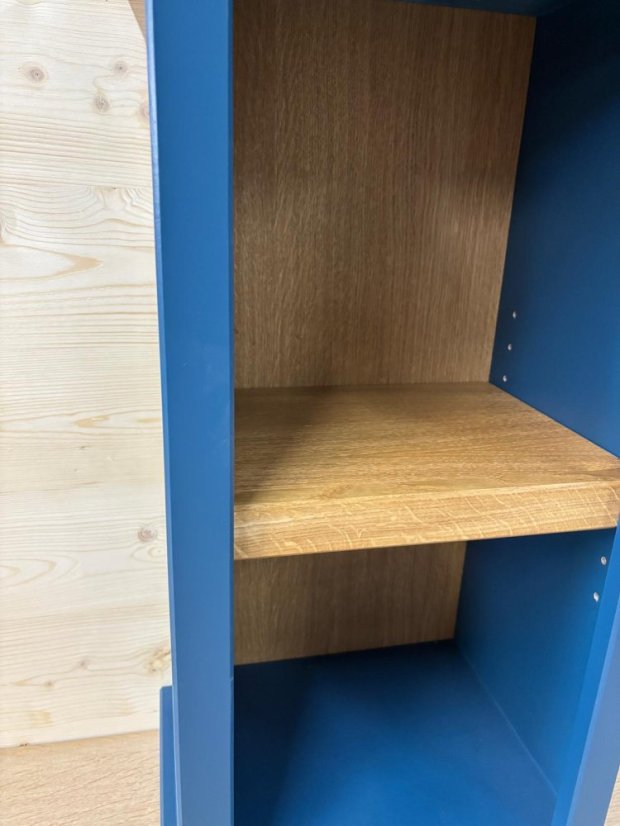 Odkládací stolek Classic Cube bez zásuvky - Odstín: M436 Royal